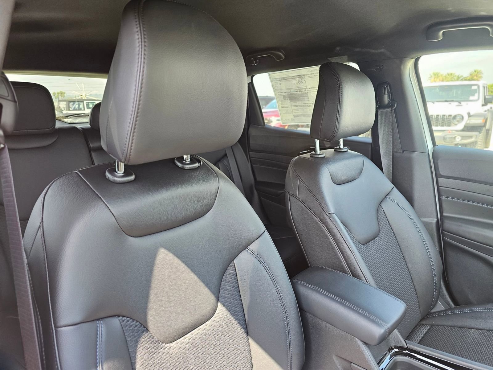 New 2026 Jeep Compass Latitude AWD/4WD image 11