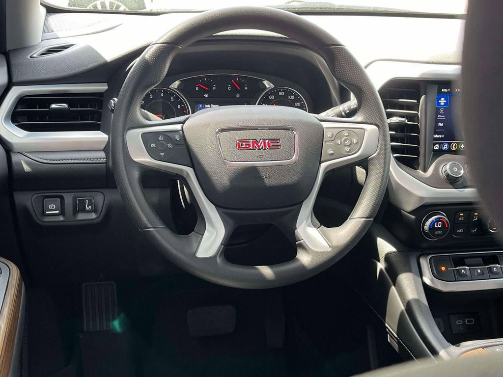 Certified 2023 GMC Acadia SLE w/ Driver Convenience Package AWD/4WD image 12