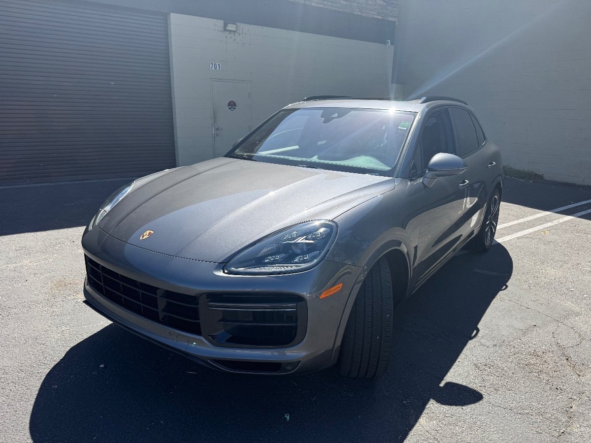 Used 2019 Porsche Cayenne Turbo AWD/4WD image 3