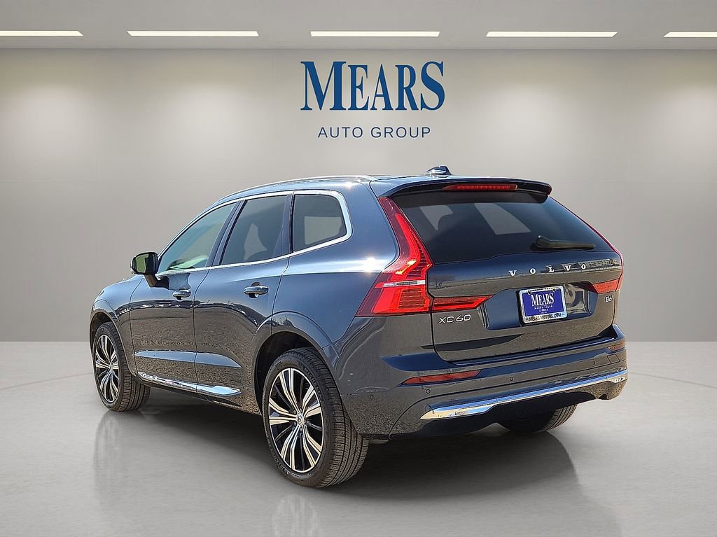 Used 2023 Volvo XC60 B6 Ultimate w/ Climate Package image 4