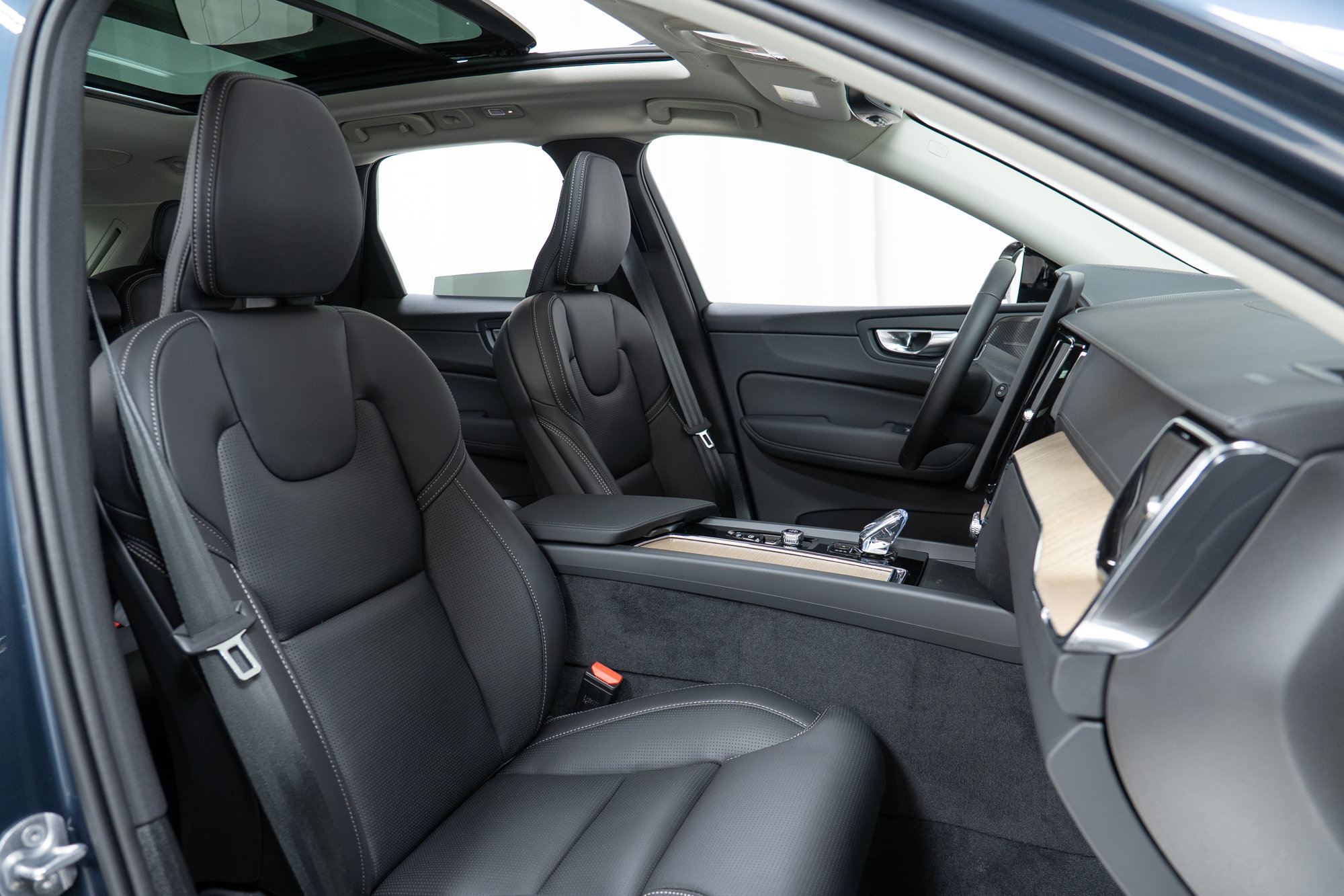 New 2027 Volvo XC60 T8 Ultra AWD/4WD image 22
