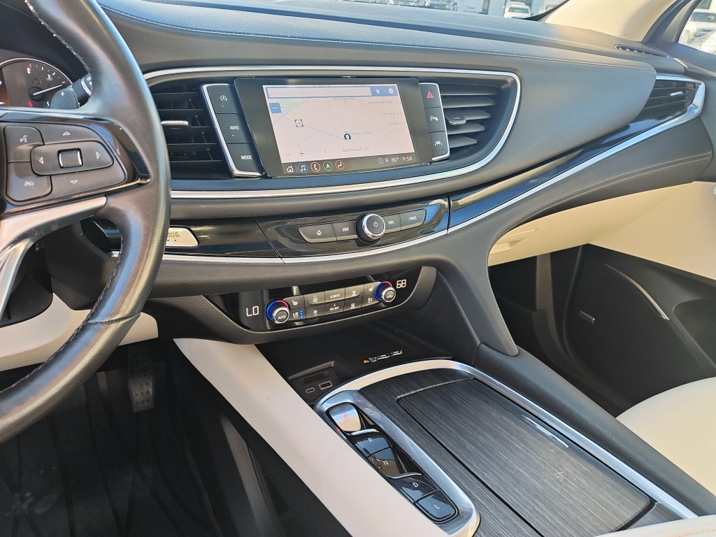 Used 2022 Buick Enclave Avenir w/ Avenir Technology Package AWD/4WD image 20