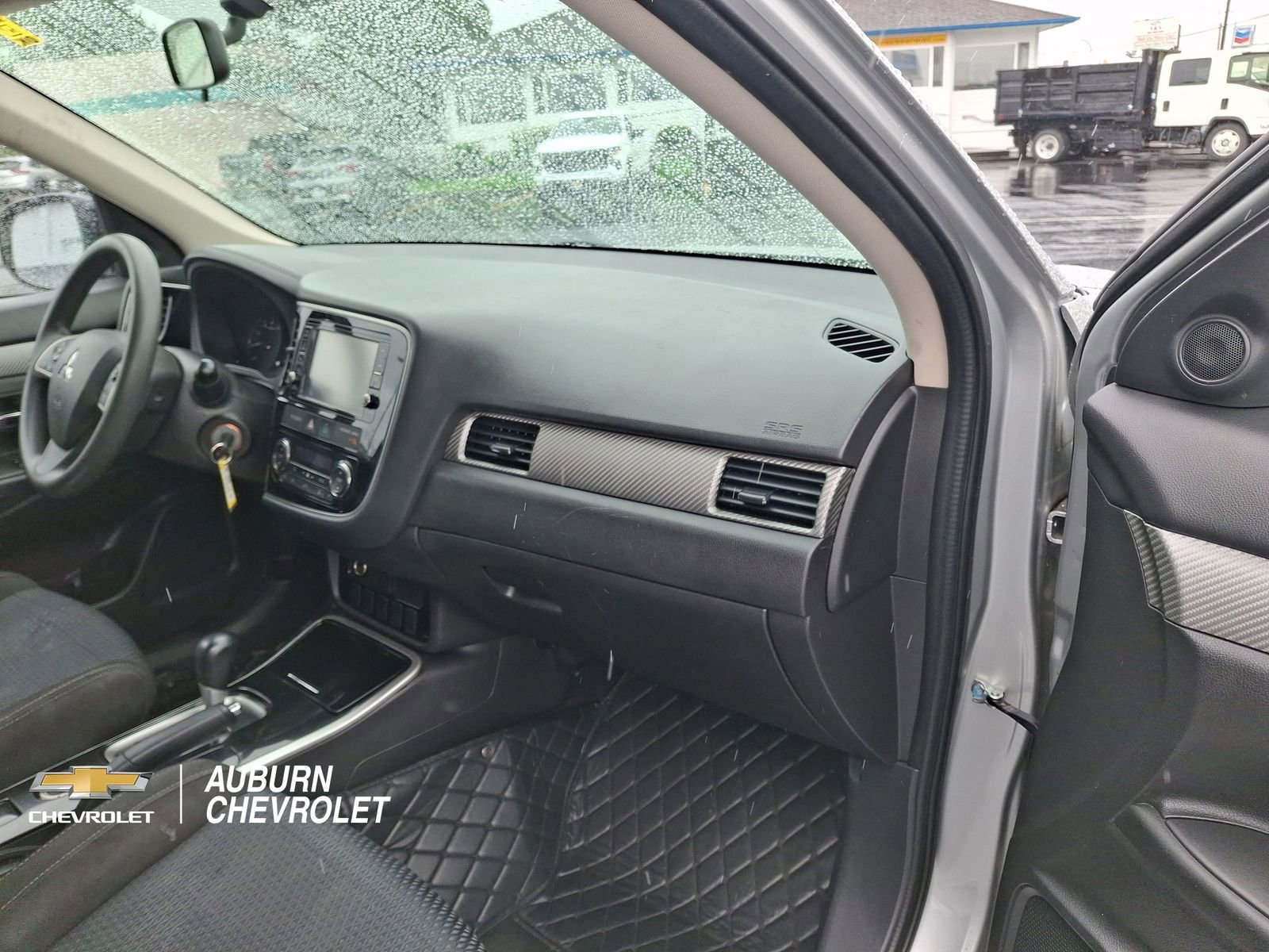 Used 2018 Mitsubishi Outlander ES AWD/4WD image 25
