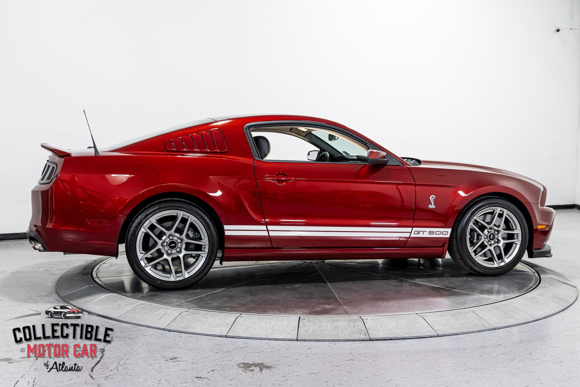 Used 2014 Ford Mustang Shelby GT500 RWD image 25