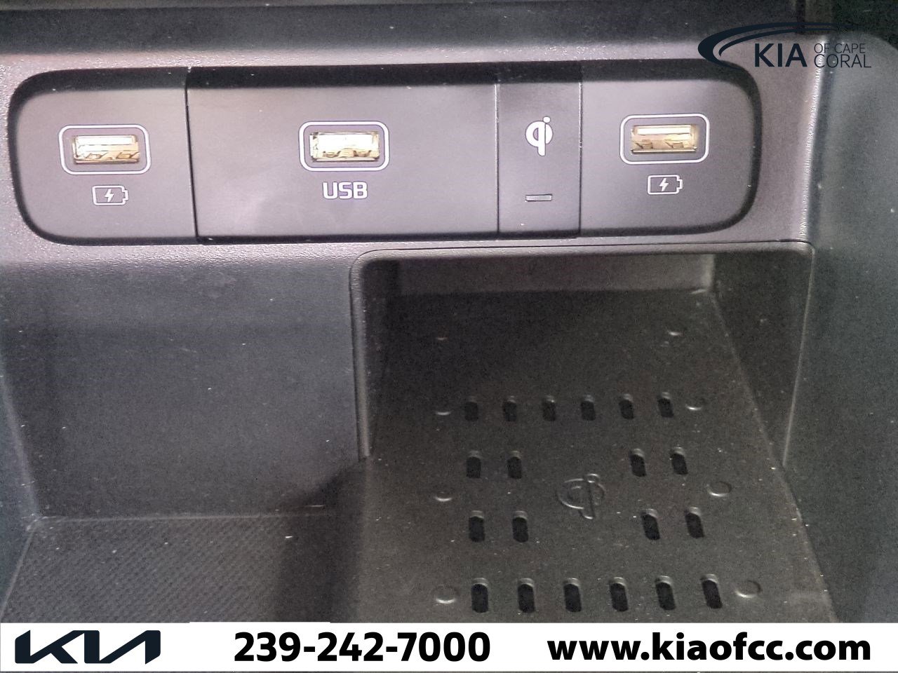 Certified 2023 Kia Sorento EX image 23