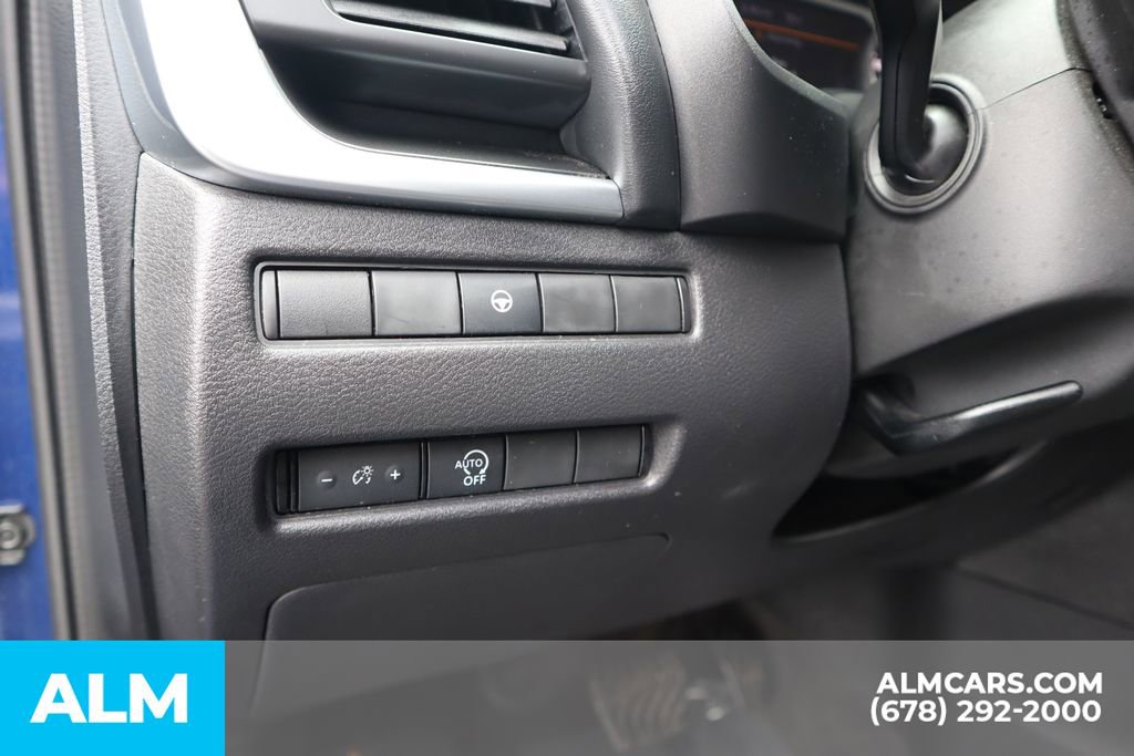 Used 2023 Nissan Rogue SV image 13