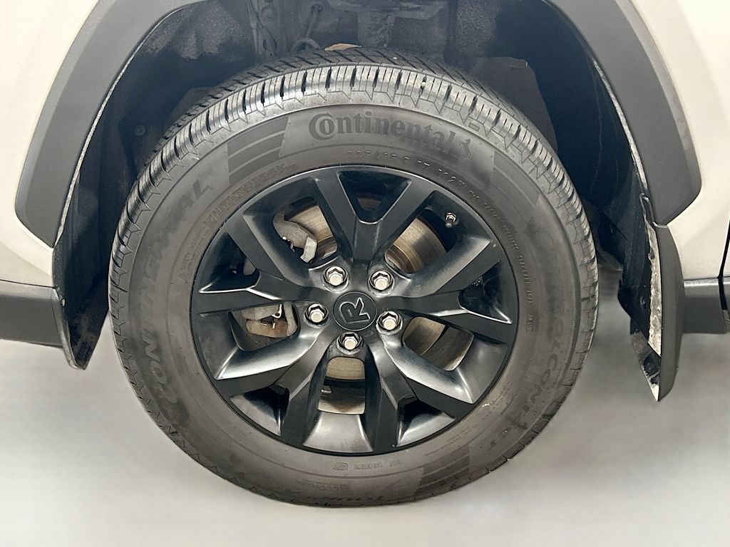 Used 2022 Toyota RAV4 LE FWD image 27