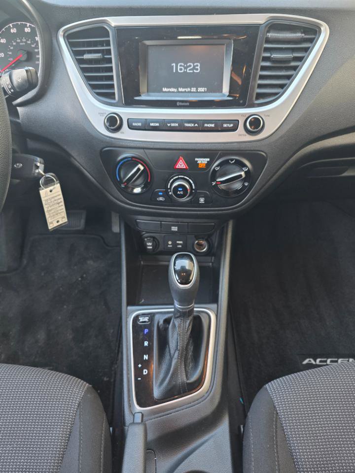 Used 2019 Hyundai Accent SE FWD image 16