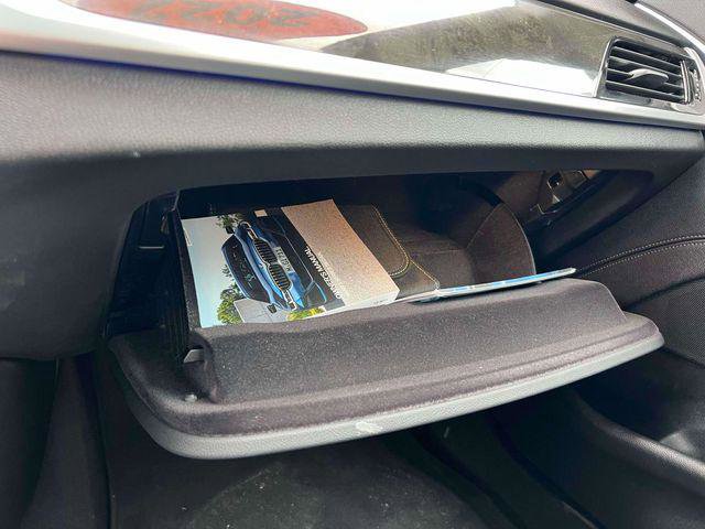 Used 2022 BMW 530i xDrive w/ Convenience Package image 33