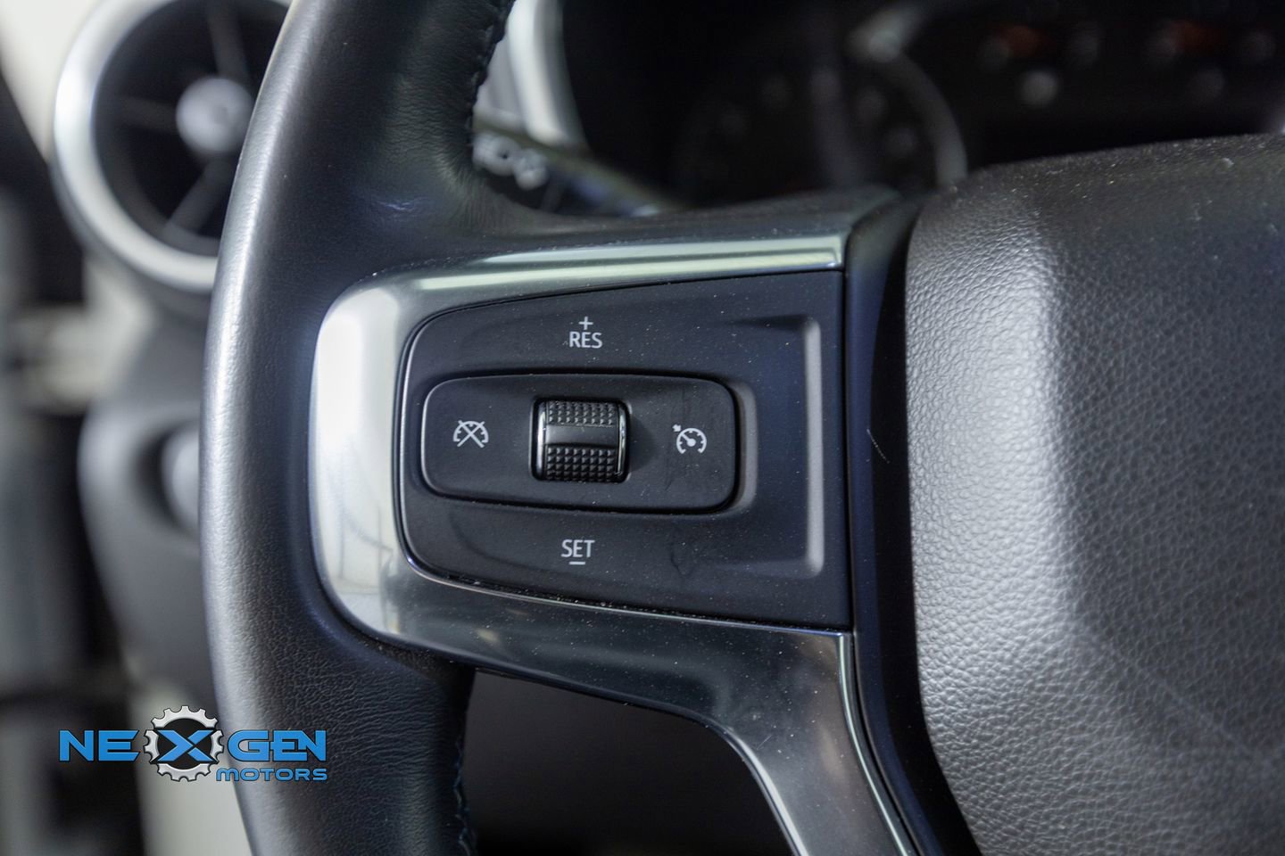 Used 2019 Chevrolet Blazer LT image 14