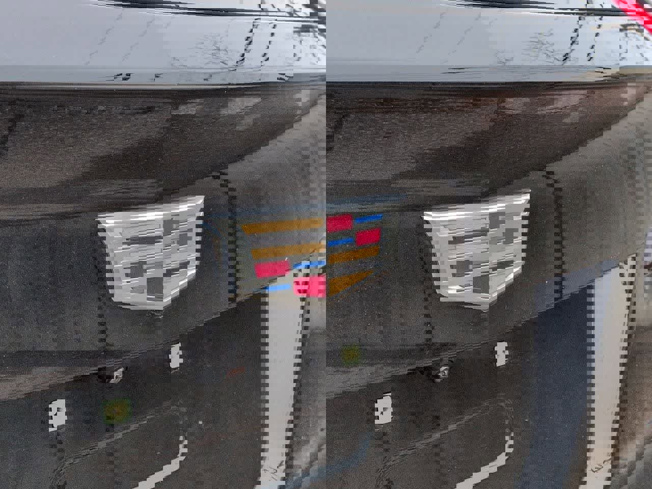 Used 2023 Cadillac XT4 Premium Luxury w/ Cold Weather Package image 11