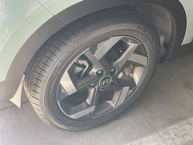 New 2026 Hyundai Venue SEL FWD image 28