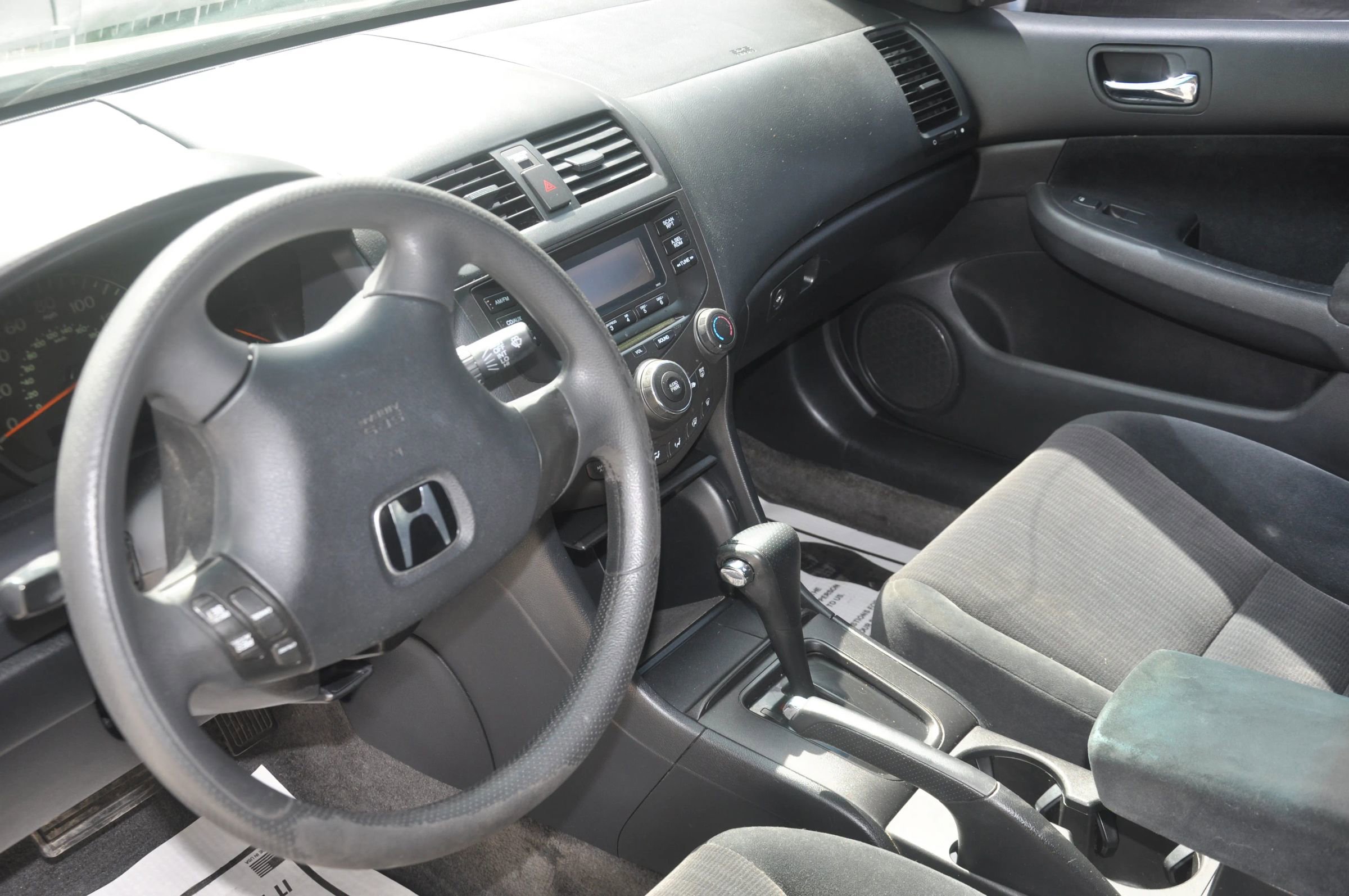 Used 2004 Honda Accord LX image 11