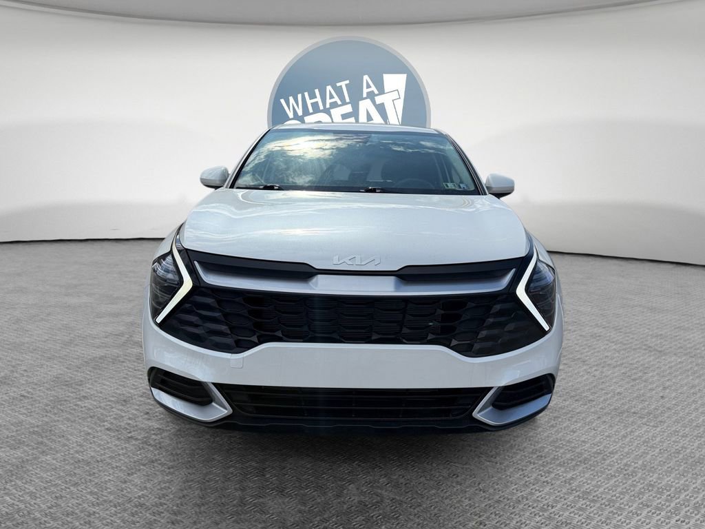 Used 2024 Kia Sportage LX image 9