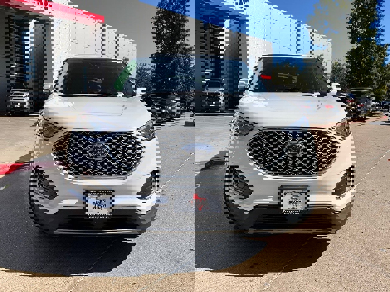 Used 2024 Ford Edge SEL image 4