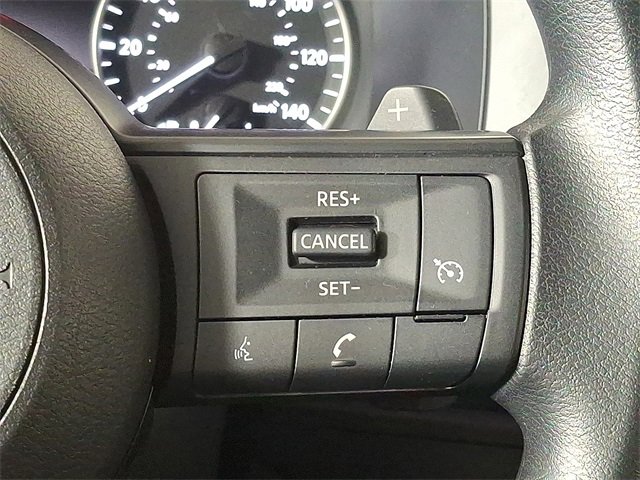 Used 2024 Nissan Pathfinder S image 22