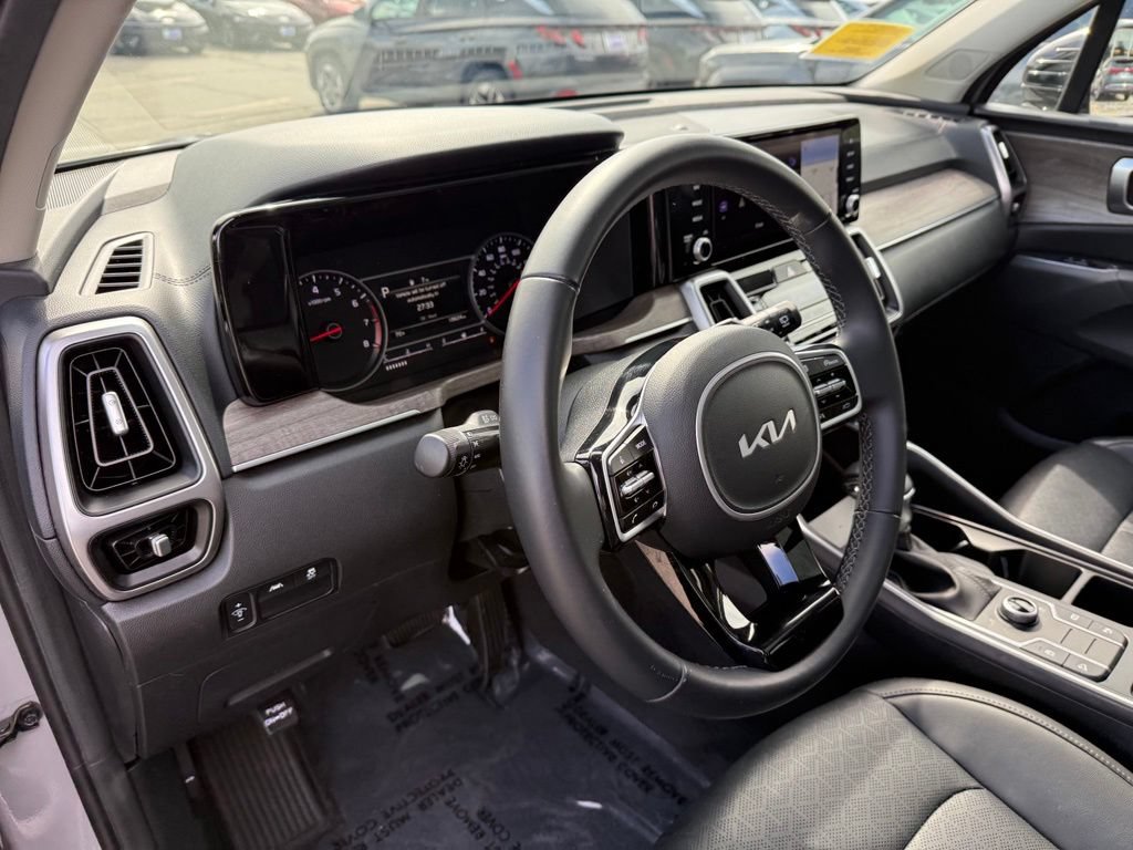 Used 2022 Kia Sorento S w/ Panoramic Sunroof Package AWD/4WD image 20