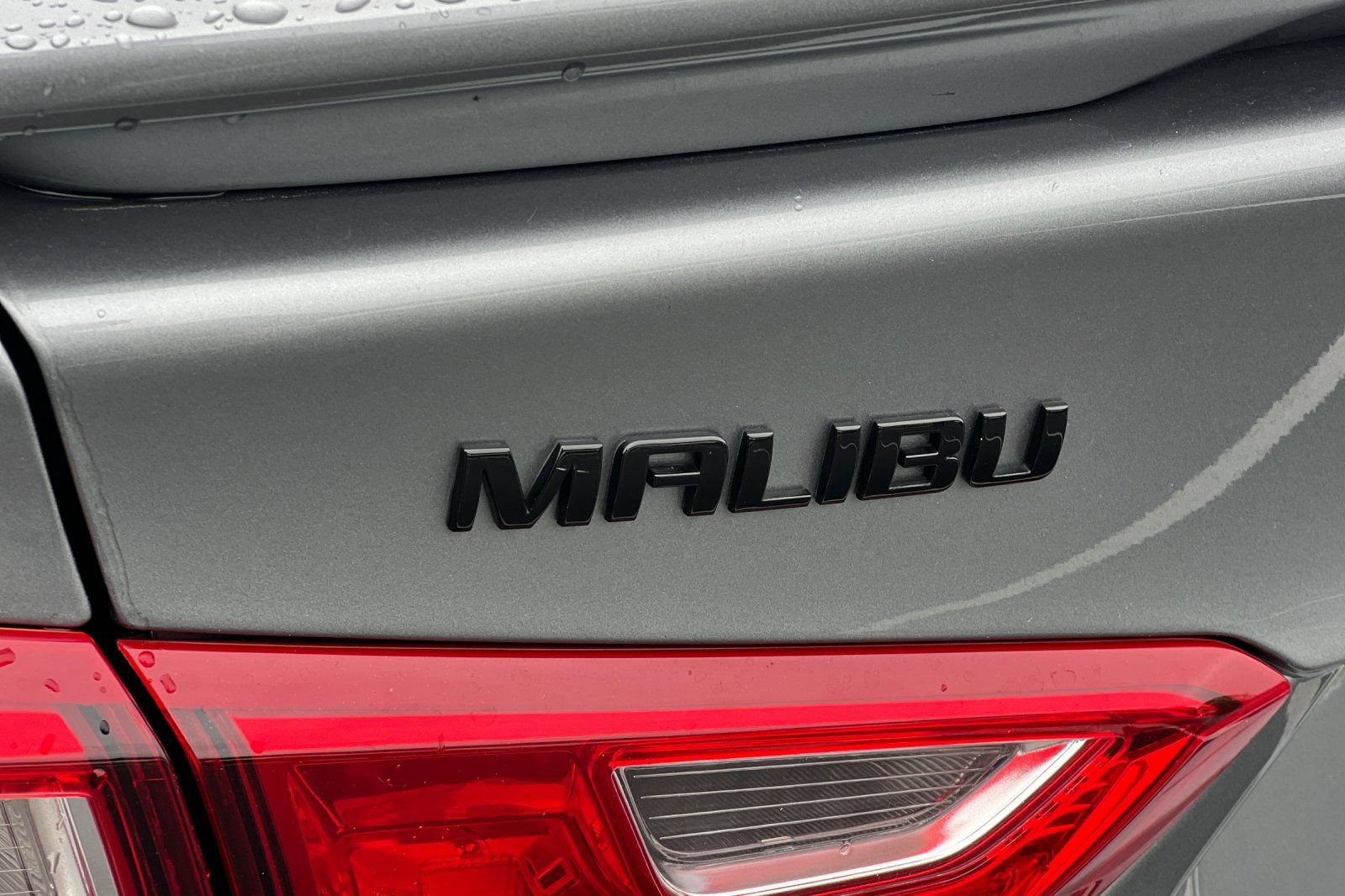 Used 2025 Chevrolet Malibu RS FWD image 13