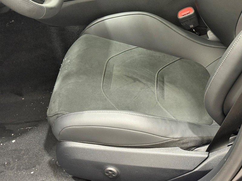 New 2026 Mercedes-Benz C 36 AMG S image 16