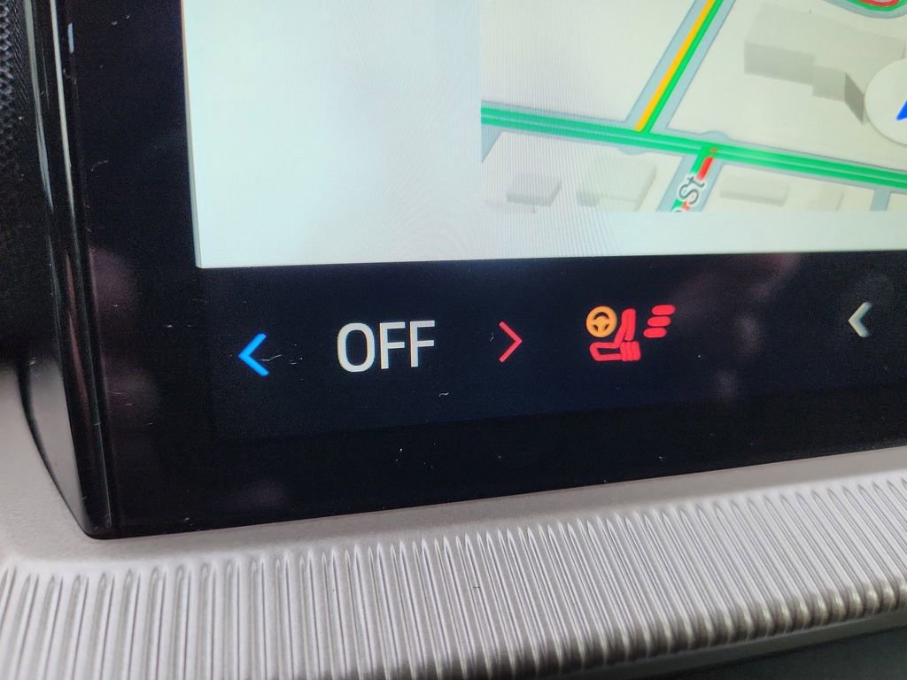 Used 2025 Ford Explorer Active w/ Active Comfort Package image 30