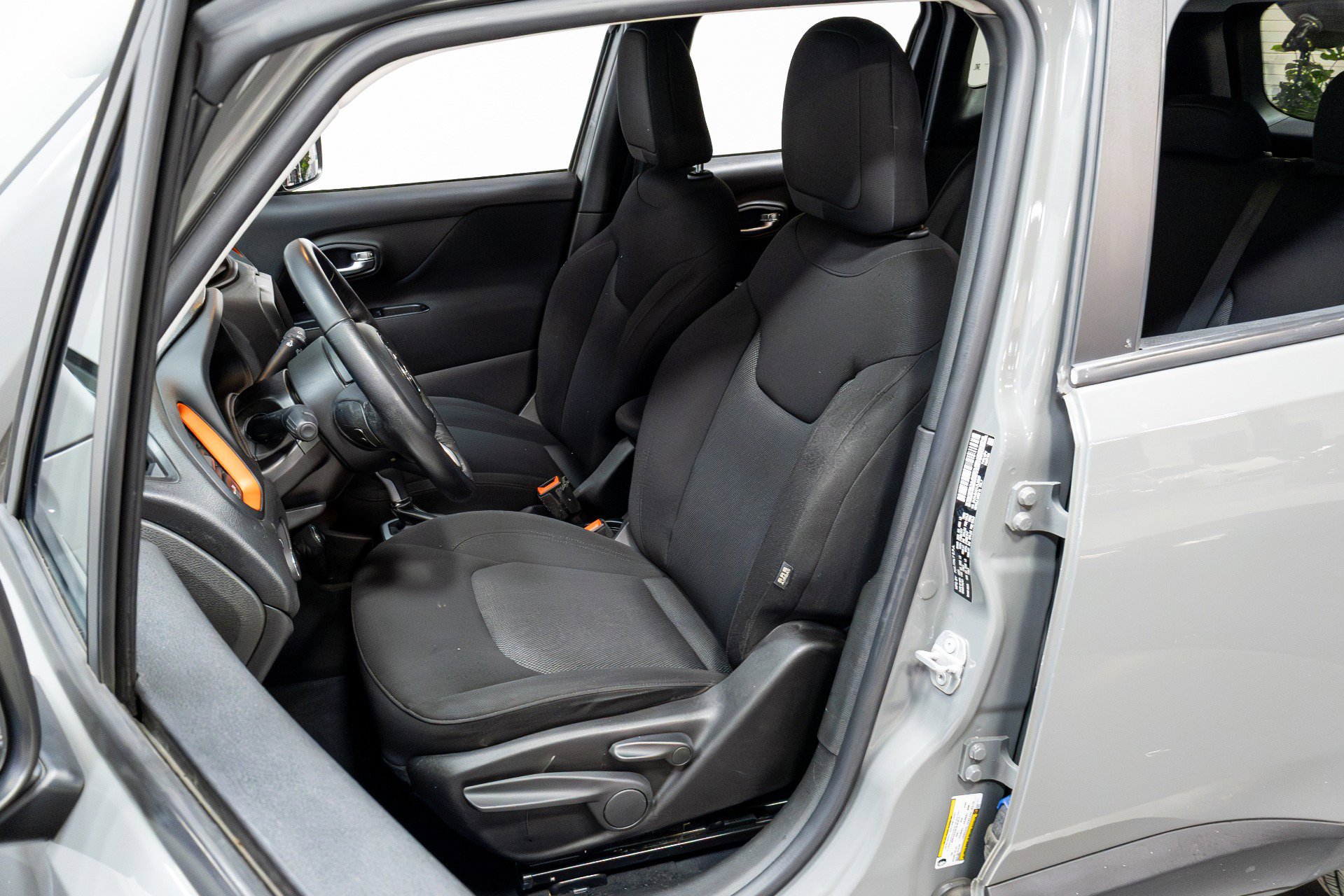 Used 2020 Jeep Renegade Sport image 6