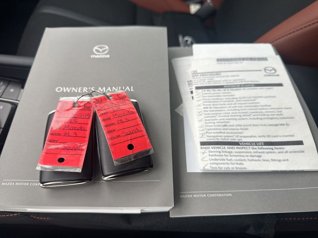 Used 2025 MAZDA MAZDA3 Carbon image 18