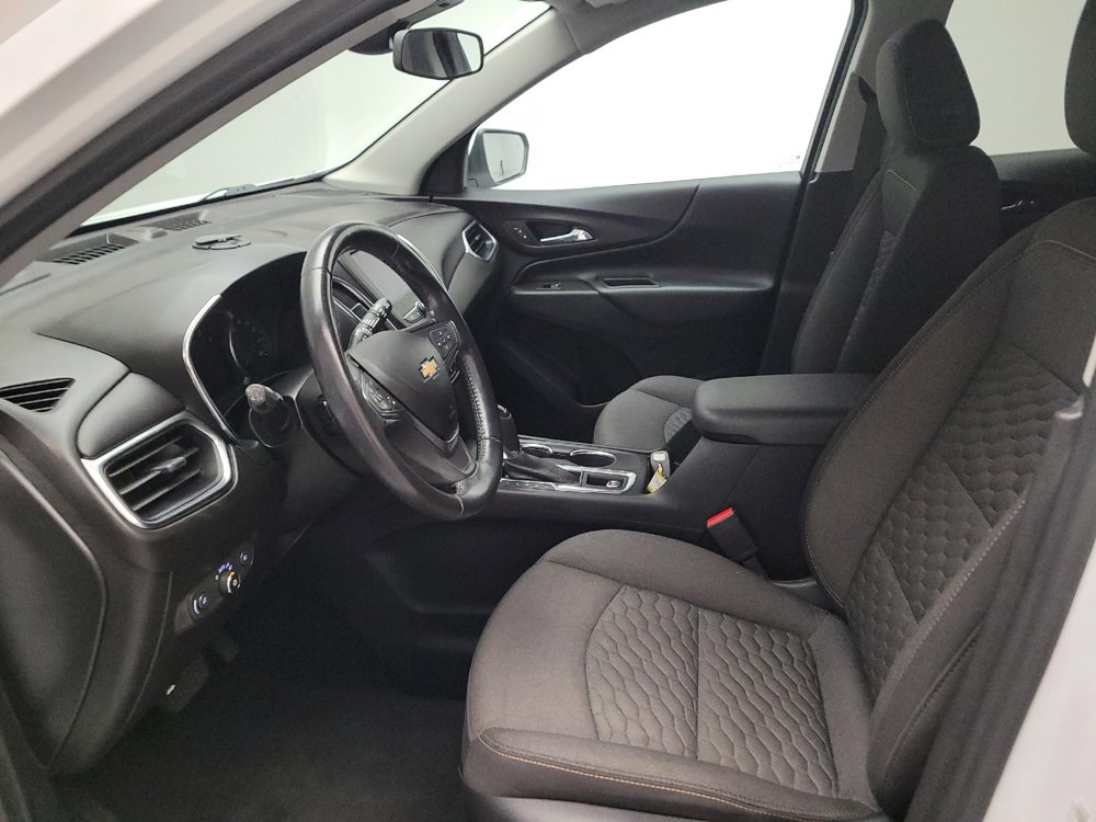Used 2020 Chevrolet Equinox LT w/ Driver Convenience Package FWD image 17
