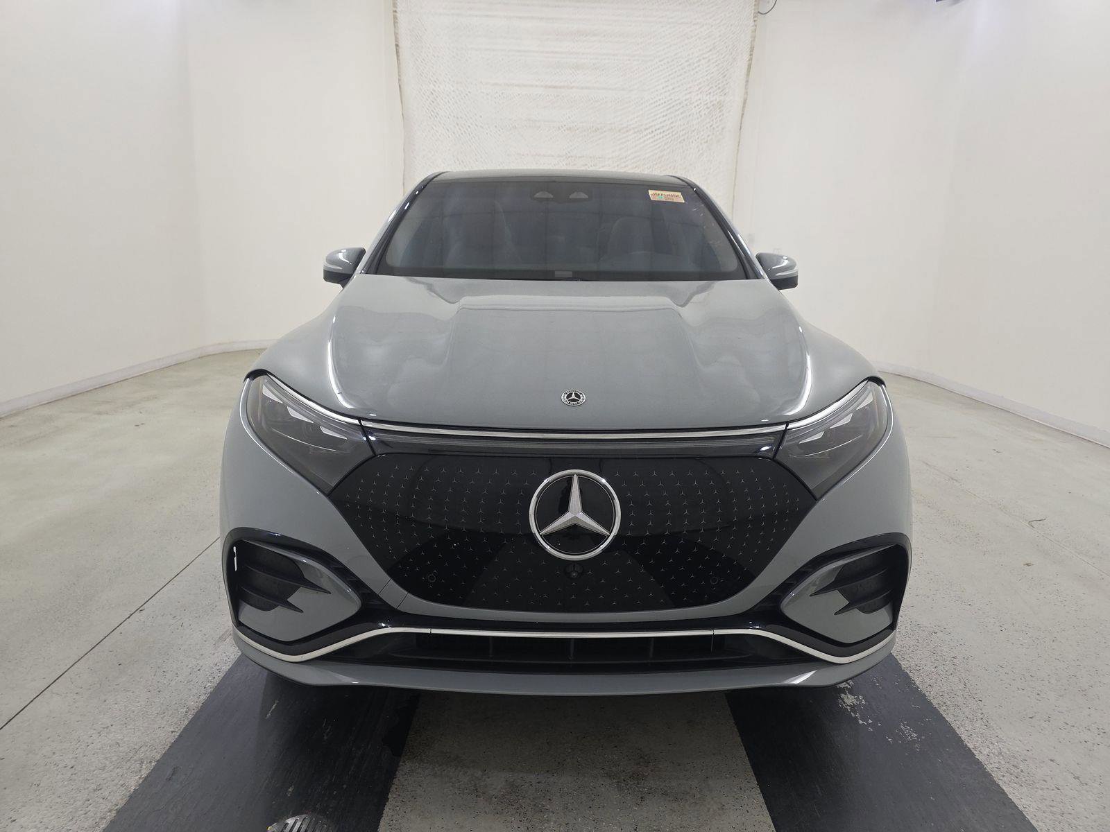 Used 2023 Mercedes-Benz EQS 580 4MATIC SUV image 9