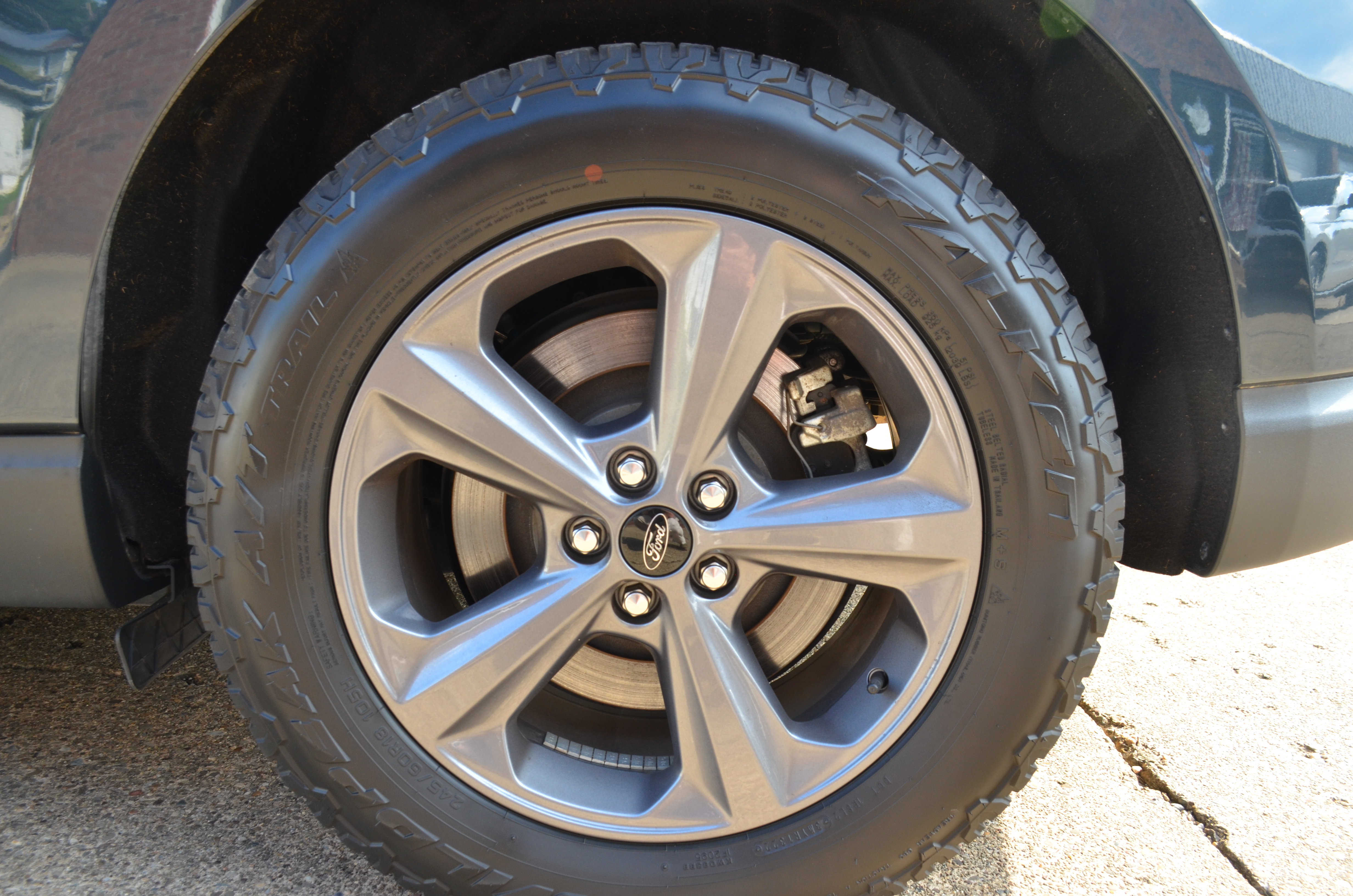 Used 2023 Ford Edge SEL w/ Sport Appearance Package AWD/4WD image 16