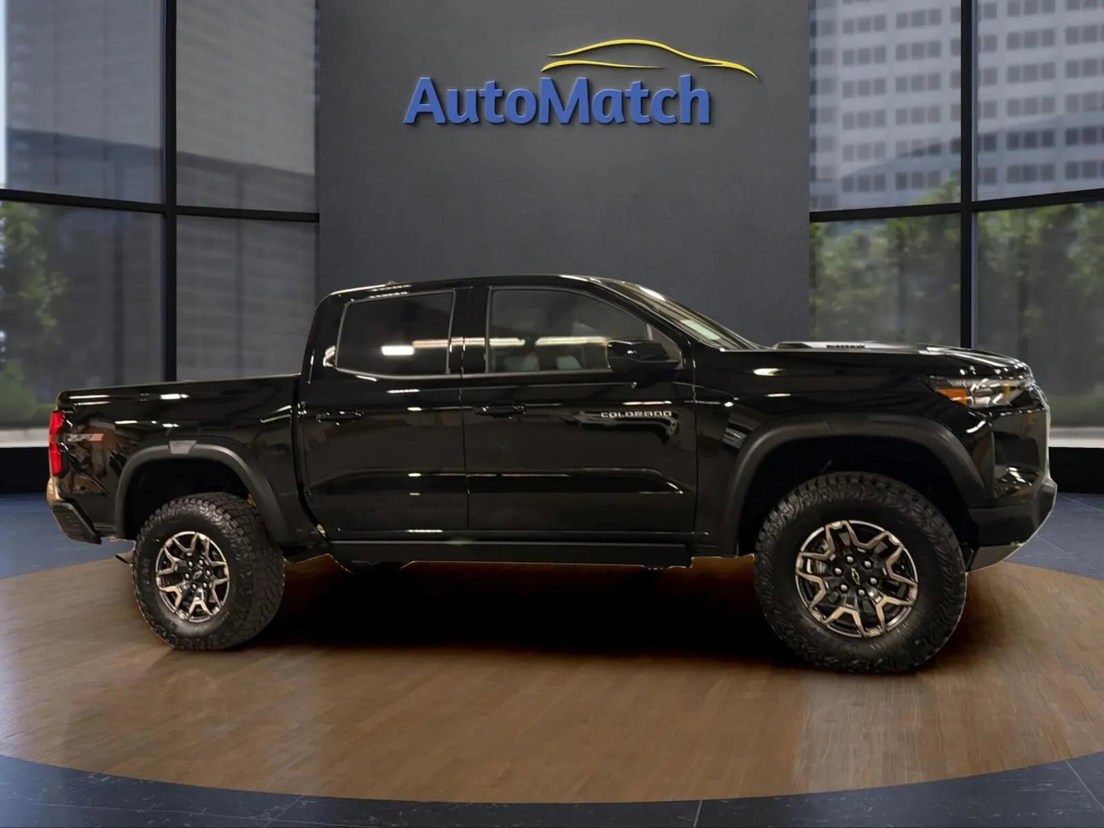 Used 2025 Chevrolet Colorado ZR2 w/ Technology Package image 13