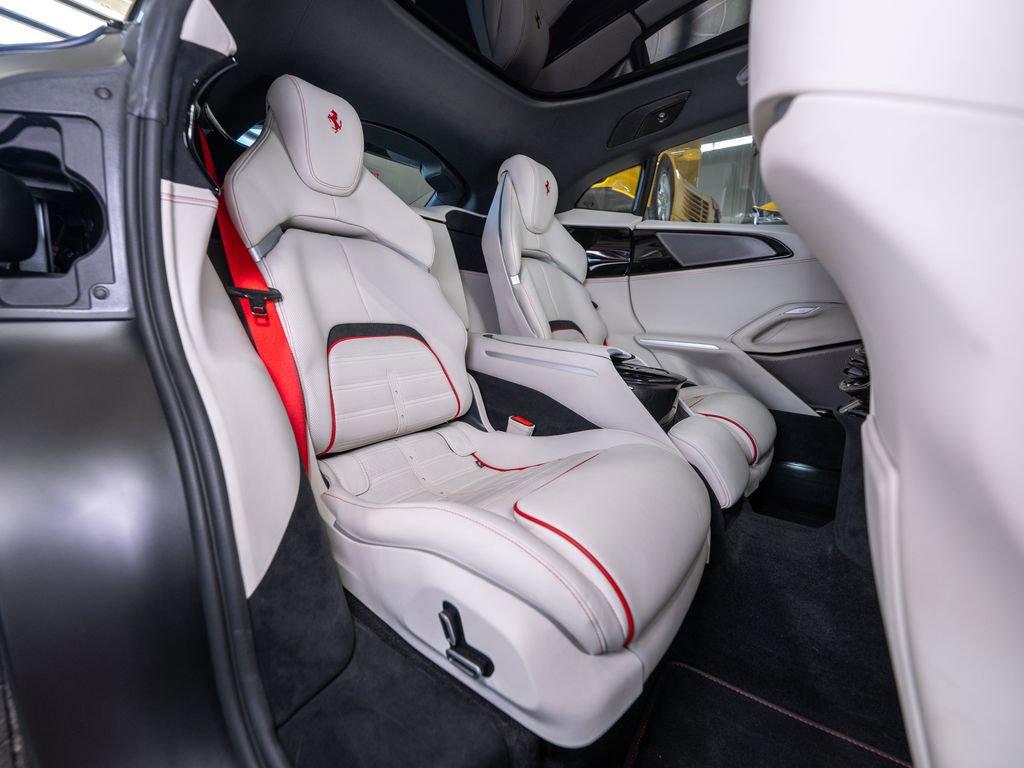 Certified 2025 Ferrari Purosangue image 14