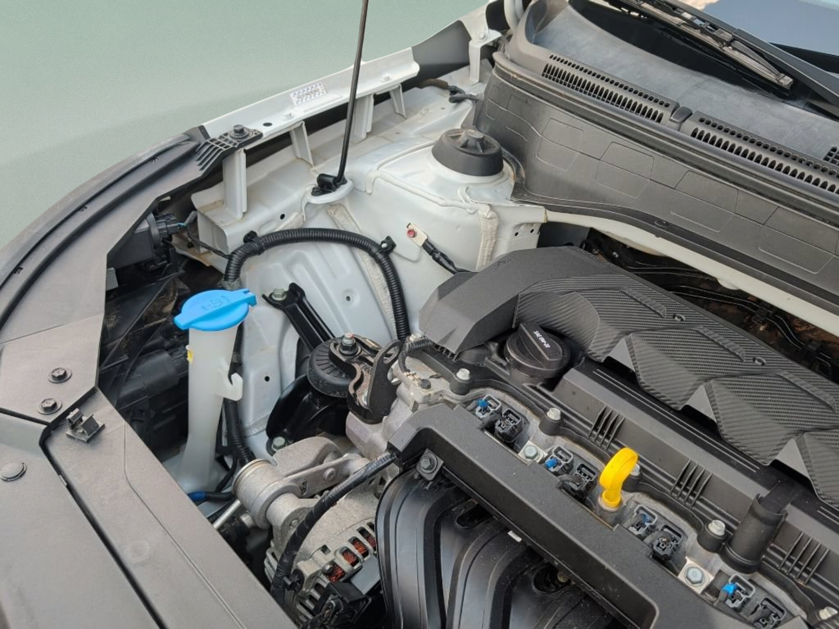 Used 2022 Hyundai Venue SEL FWD image 19