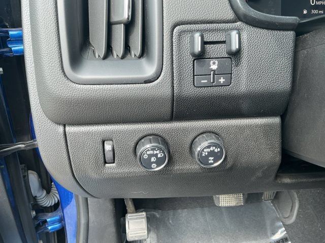 Used 2019 Chevrolet Colorado LT w/ LT Convenience Package AWD/4WD image 25