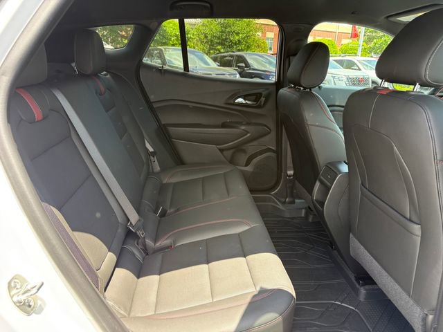 Used 2025 Chevrolet Trax RS w/ Driver Confidence Package FWD image 22