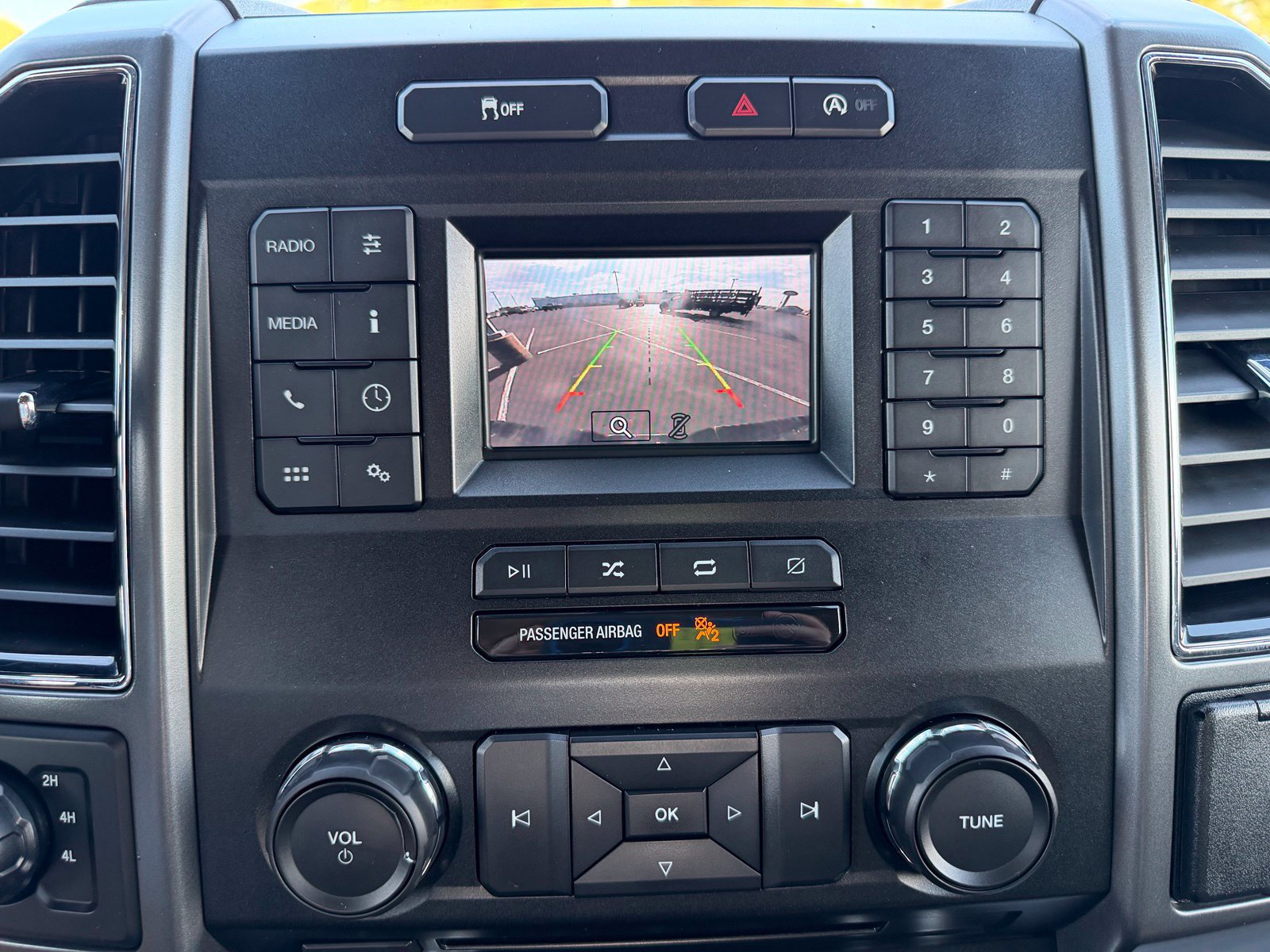 Used 2018 Ford F150 XLT AWD/4WD image 20