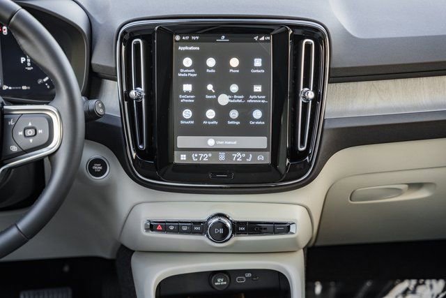 New 2026 Volvo XC40 B4 Plus w/ Protection Package Premier image 20