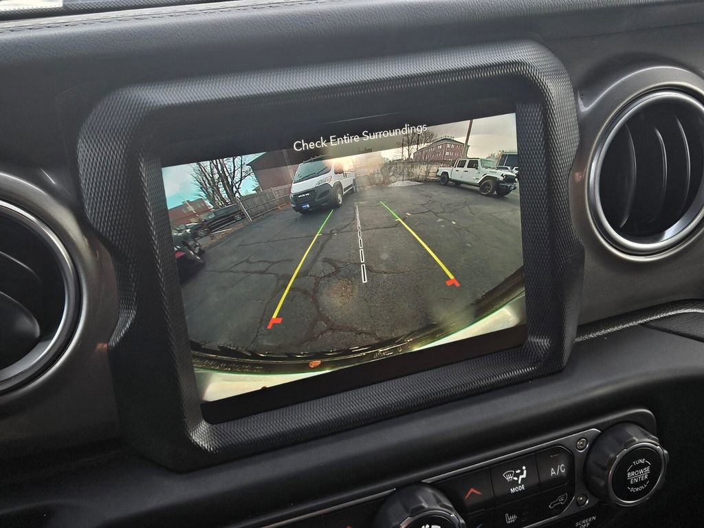 Used 2021 Jeep Wrangler Unlimited Sahara image 17