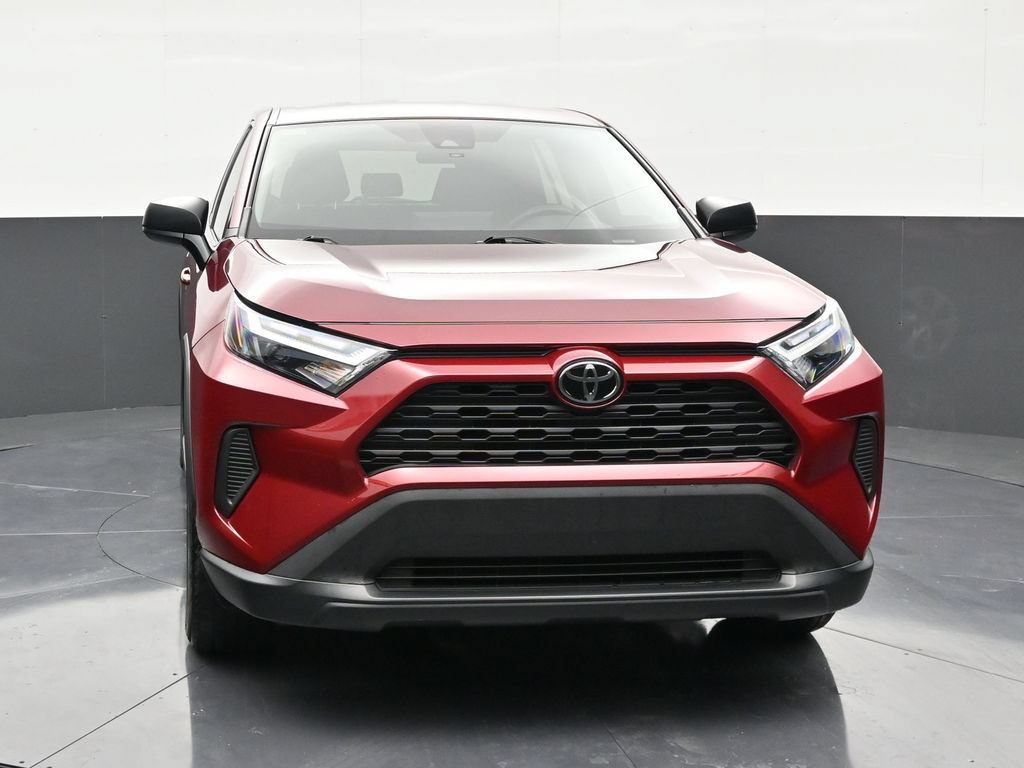 Used 2024 Toyota RAV4 LE FWD image 8