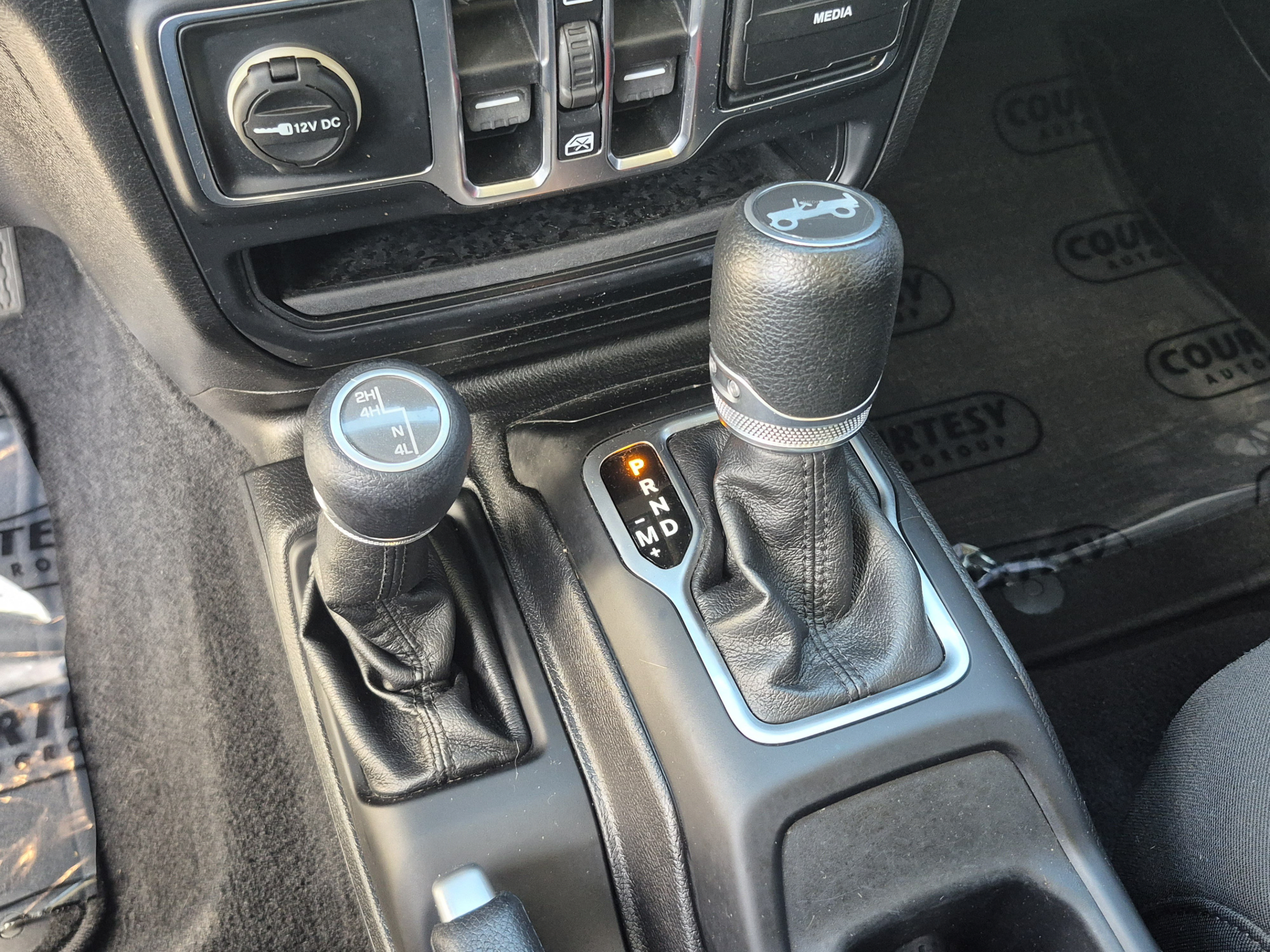Used 2019 Jeep Wrangler Unlimited Sport S AWD/4WD image 24