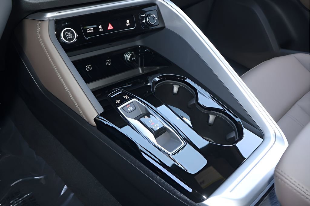 New 2026 Audi Q5 Premium AWD/4WD image 25