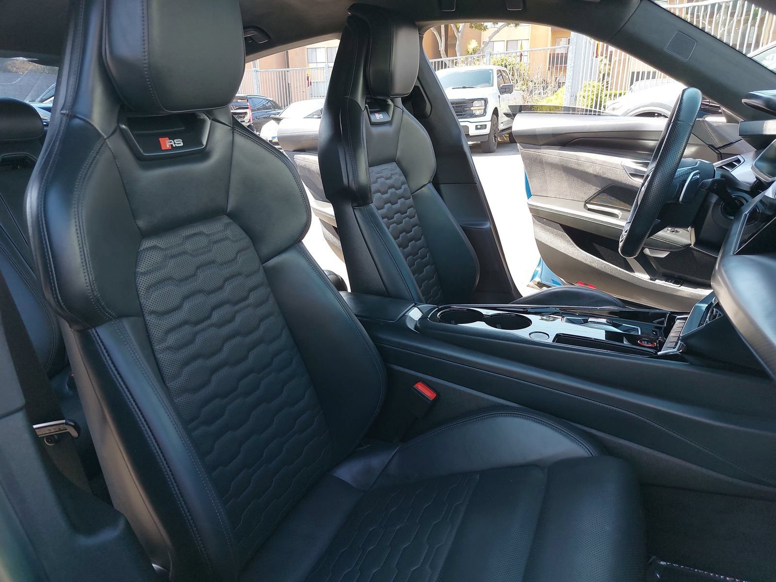 Used 2023 Audi RS e-tron GT w/ Carbon Performance Package AWD/4WD image 10