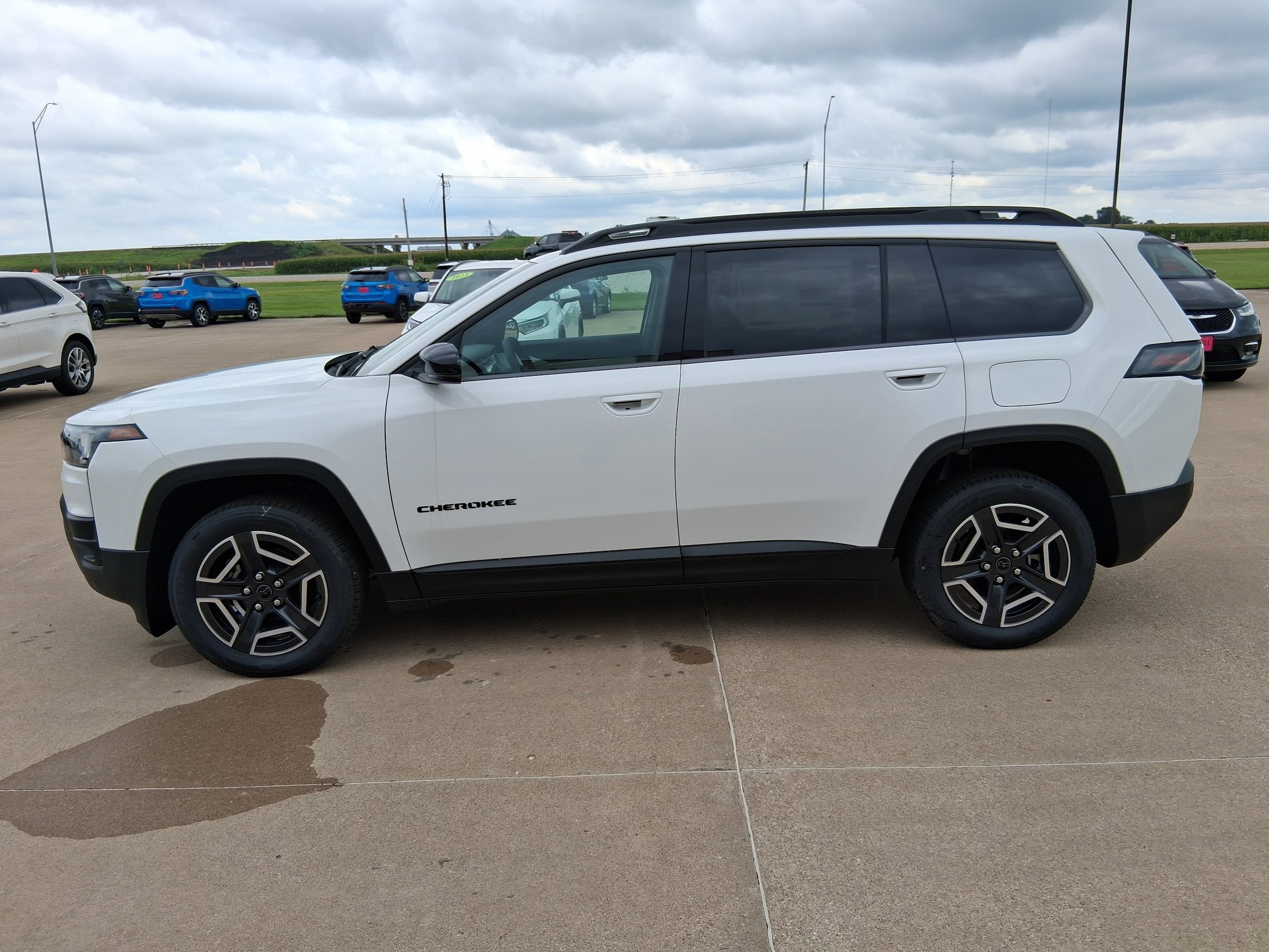 New 2026 Jeep Cherokee Limited AWD/4WD image 5