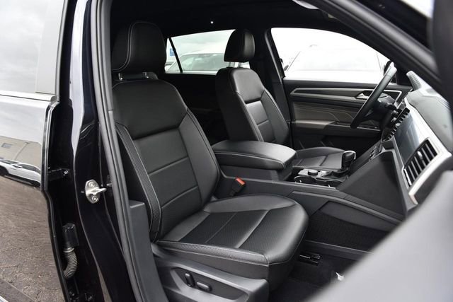 Used 2023 Volkswagen Atlas Cross Sport SEL image 20
