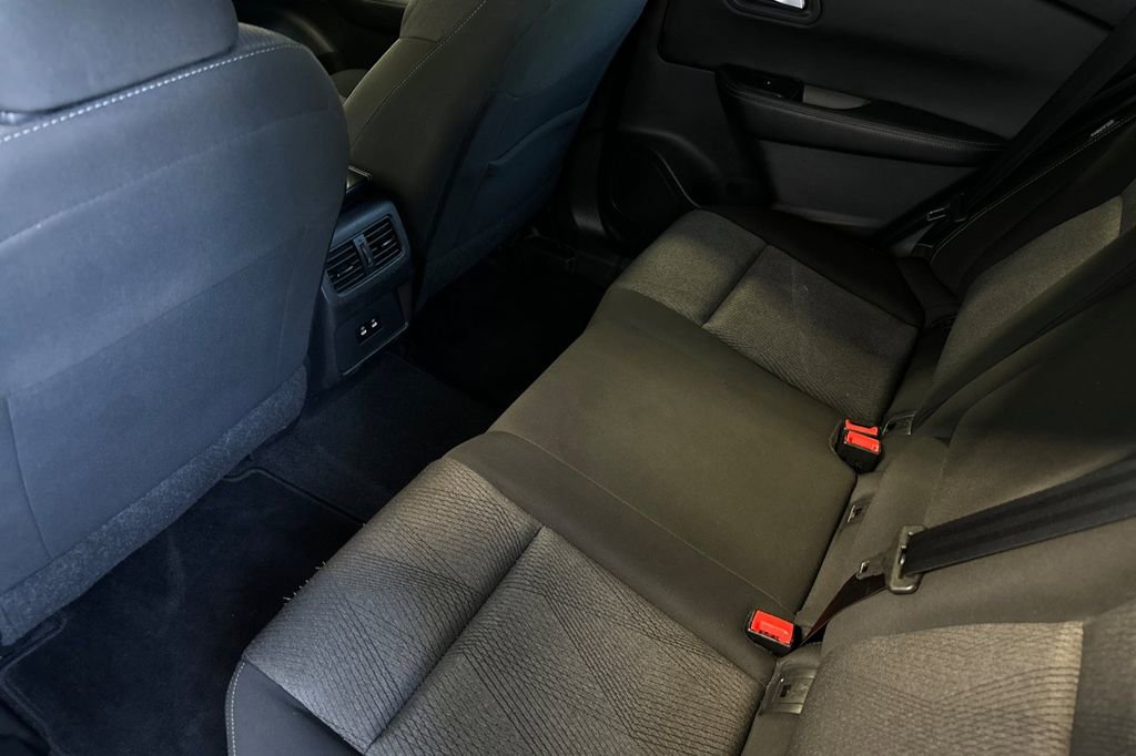 Used 2024 Nissan Rogue SV AWD/4WD image 12