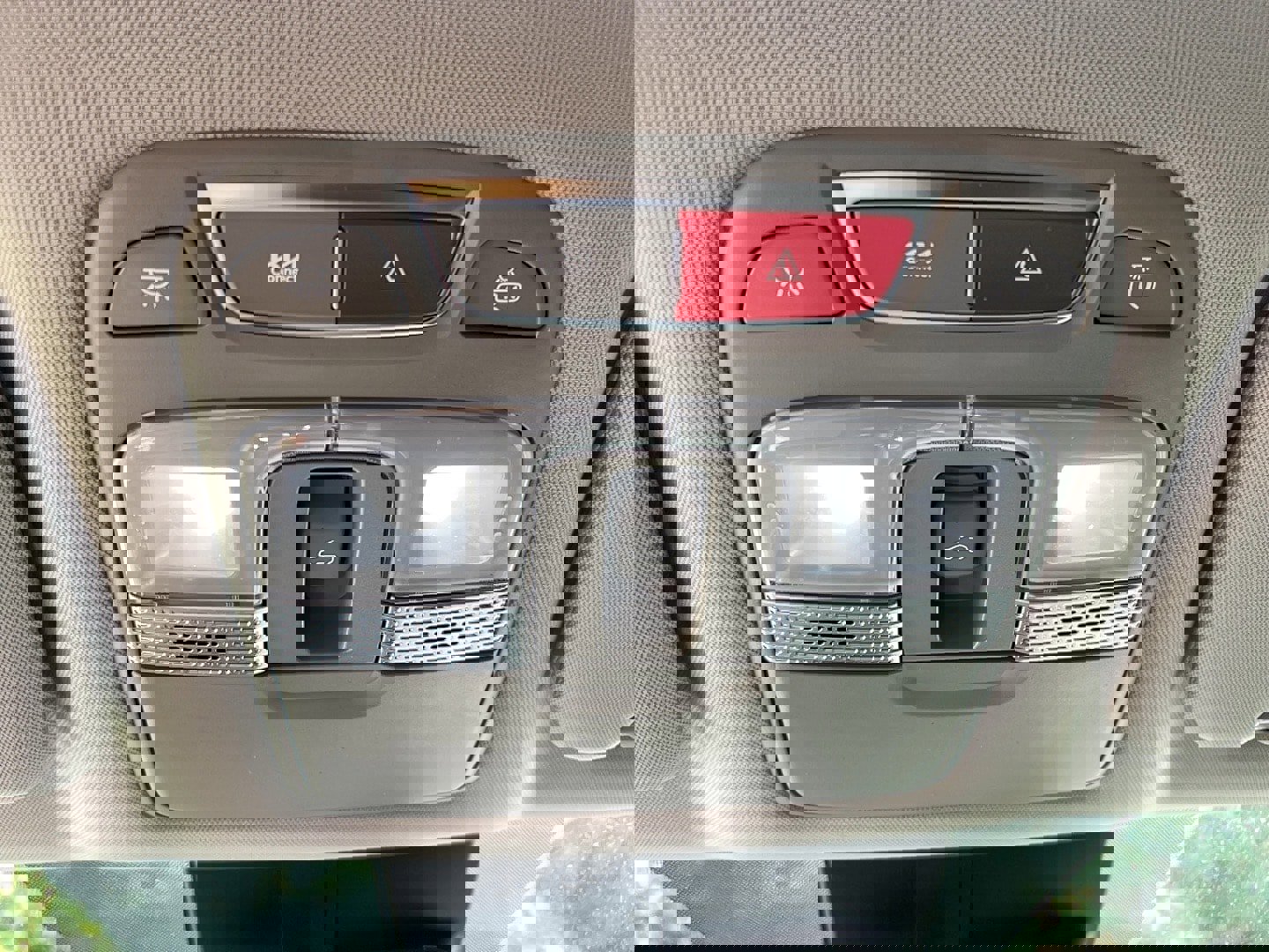 Used 2023 Kia Telluride EX w/ EX Captain's Chair Package image 21