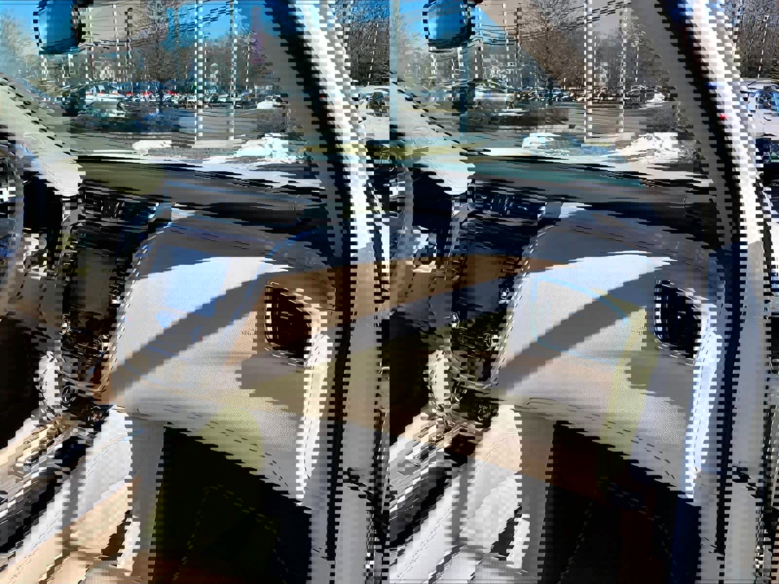 Used 2018 Nissan Murano SL w/ Moonroof Package image 13