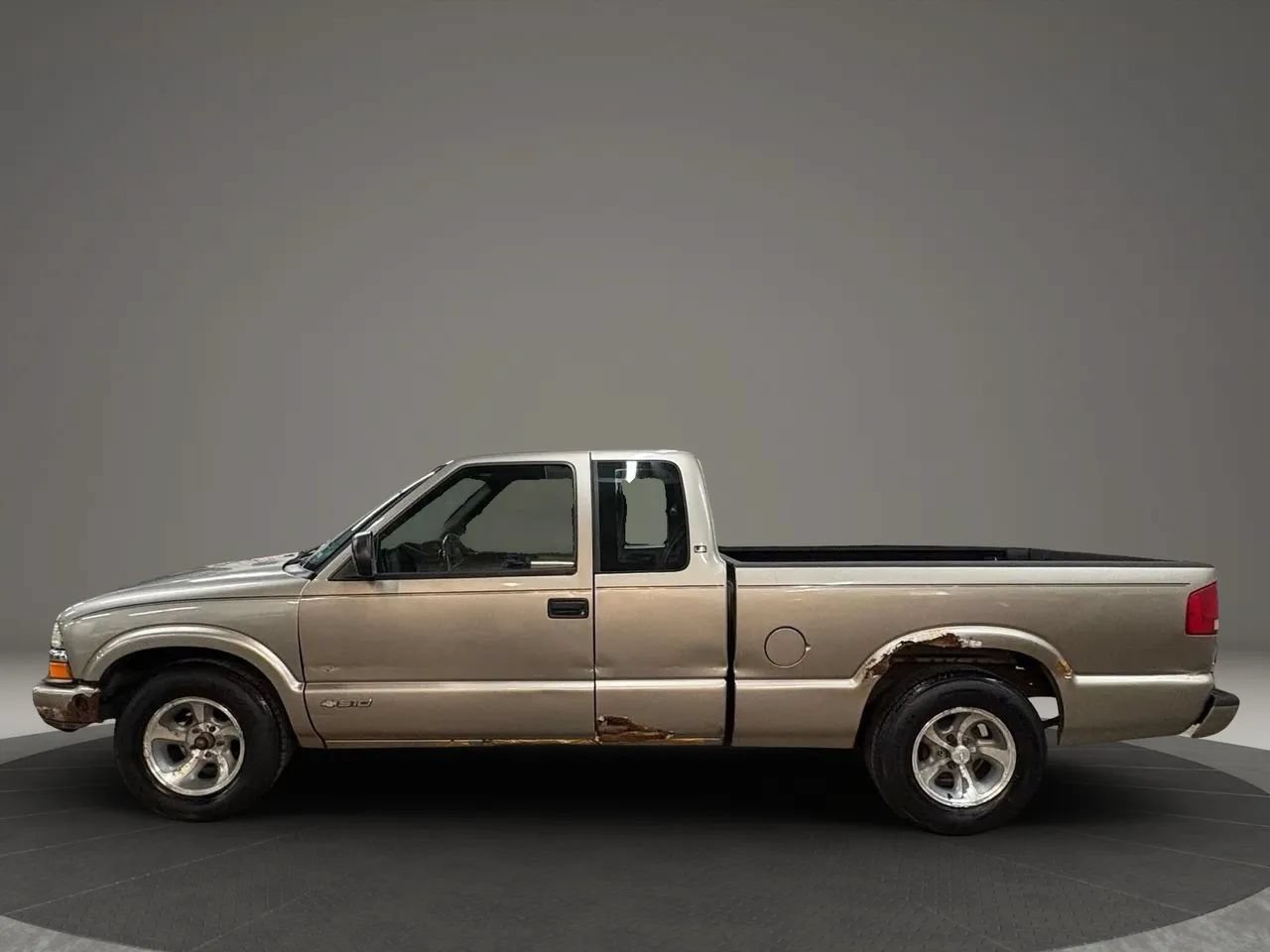 Used 2003 Chevrolet S10 Pickup LS RWD image 5