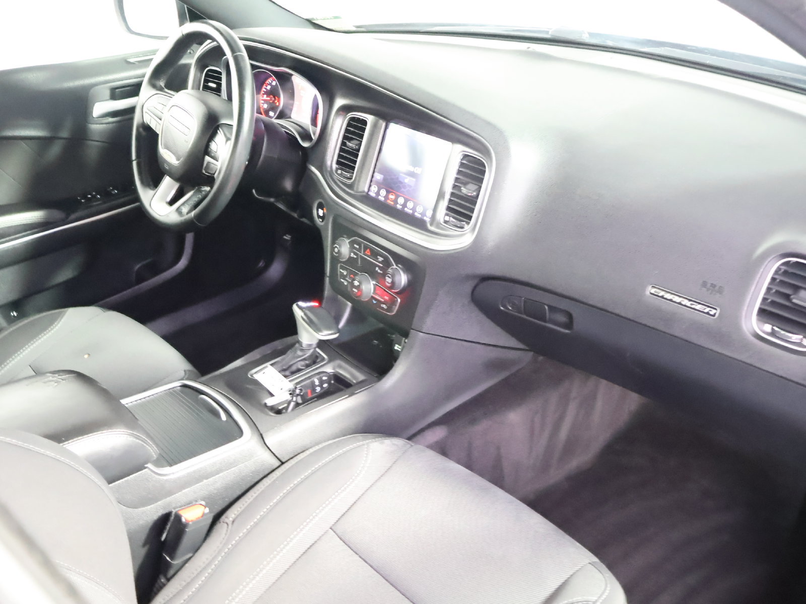 Used 2018 Dodge Charger SXT Plus RWD image 48