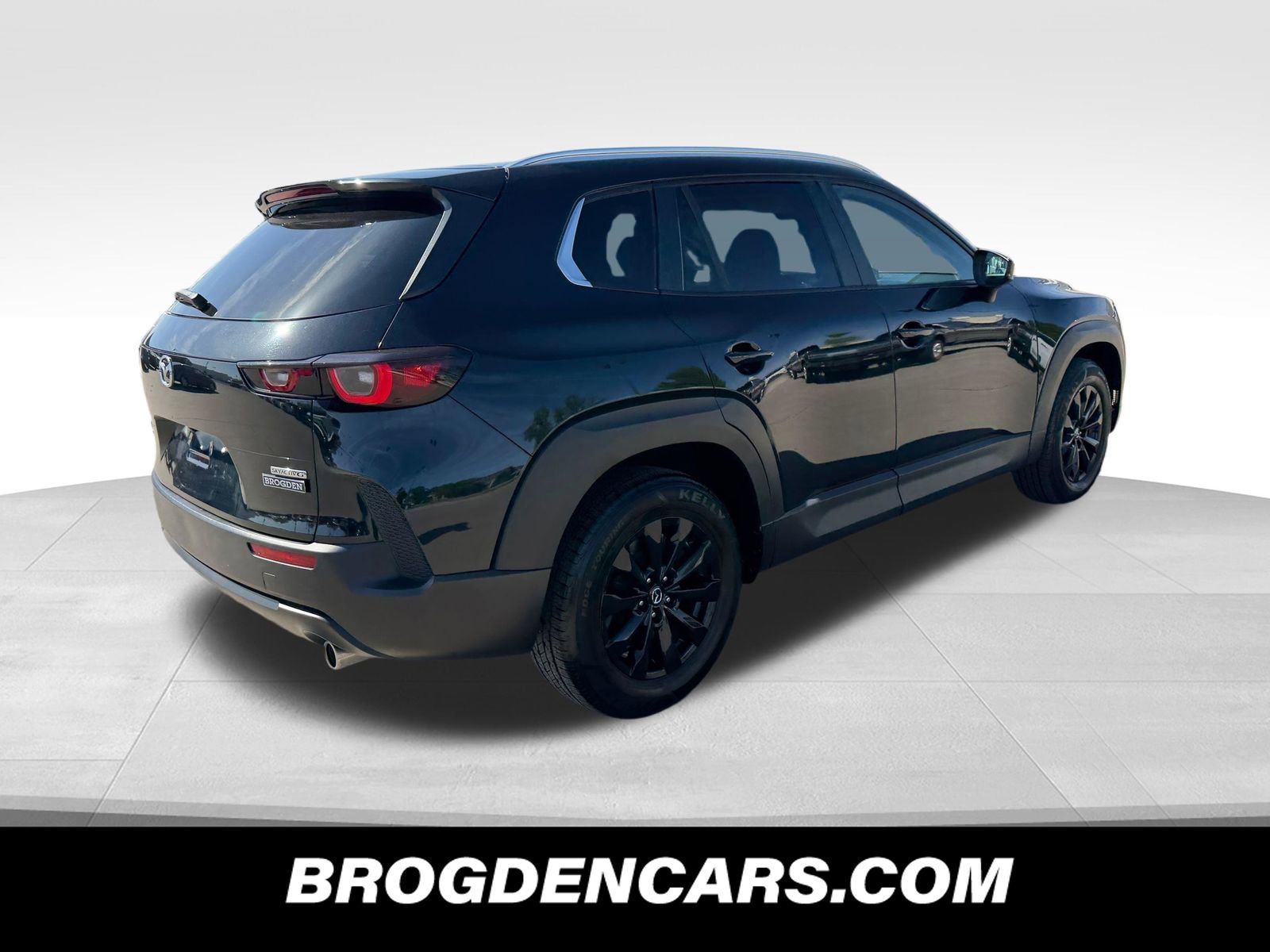 Used 2024 MAZDA CX-50 AWD 2.5 S w/ Preferred Package image 3