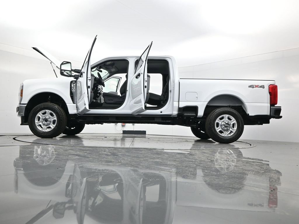 New 2026 Ford F350 XLT image 57